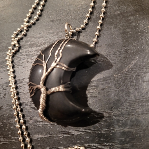 22" Ball Chain Silver Necklace Wire Wrapped Moon Shaped Natural Polished Onyx - Picture 2 of 6